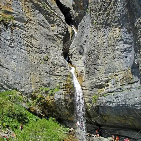 Tu Apartamento En El Valle De Tena En Escarrilla Exterior photo